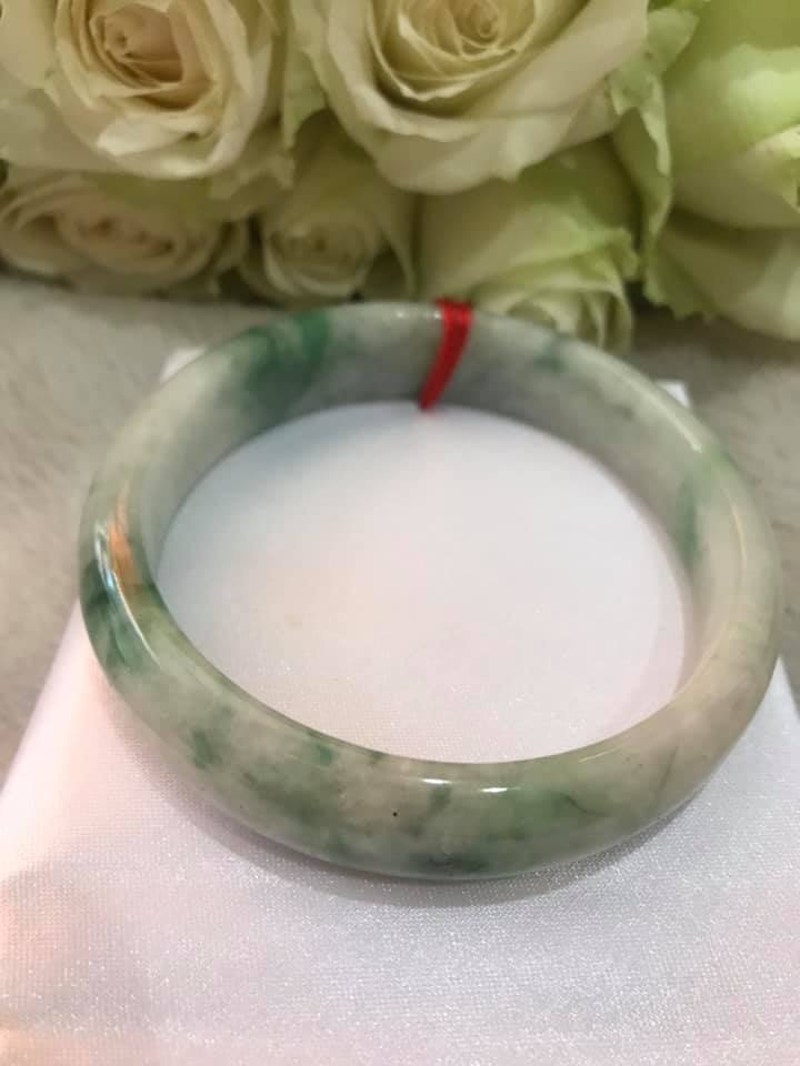 VÒNG NAM ĐÁ CẨM THẠCH TỰ NHIÊN  BẢN HẸ LÝ A SỊN 61MM CAO 13,9MM MÀU TRẮNG TRONG XANH LÁ VÂN NAM 70KG TỚI 85KG
