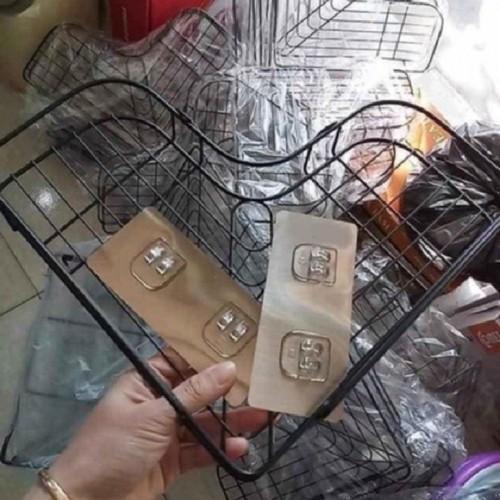 Kệ góc treo tường bằng sắt