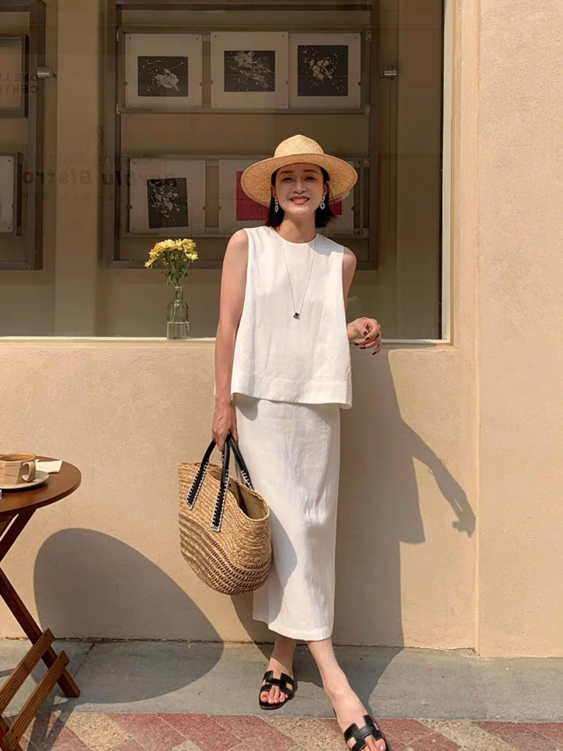 Bộ váy nữ chất linen gồm 1 áo ba lỗ, 1 chân váy suông dáng dài, phong cách Hàn Quốc nhẹ nhàng Bv12