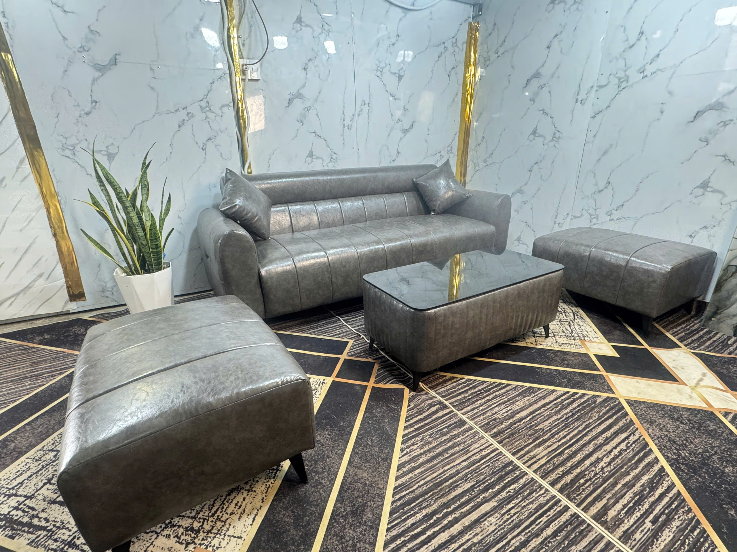 Sofa băng Xám 2m2 Grey Colour Sofa Juno Sofa kèm 2 đôn và tặng bàn