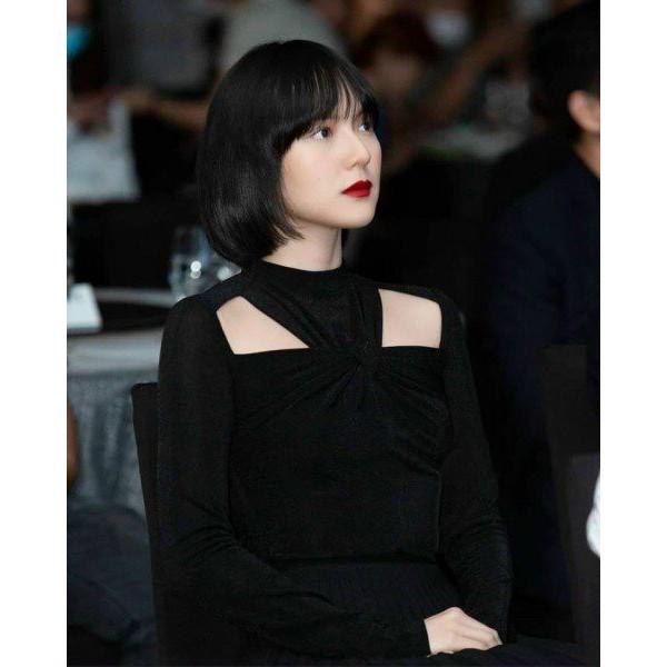 ÁO PULL XOẮN NGỰC CUT OUT DOOR