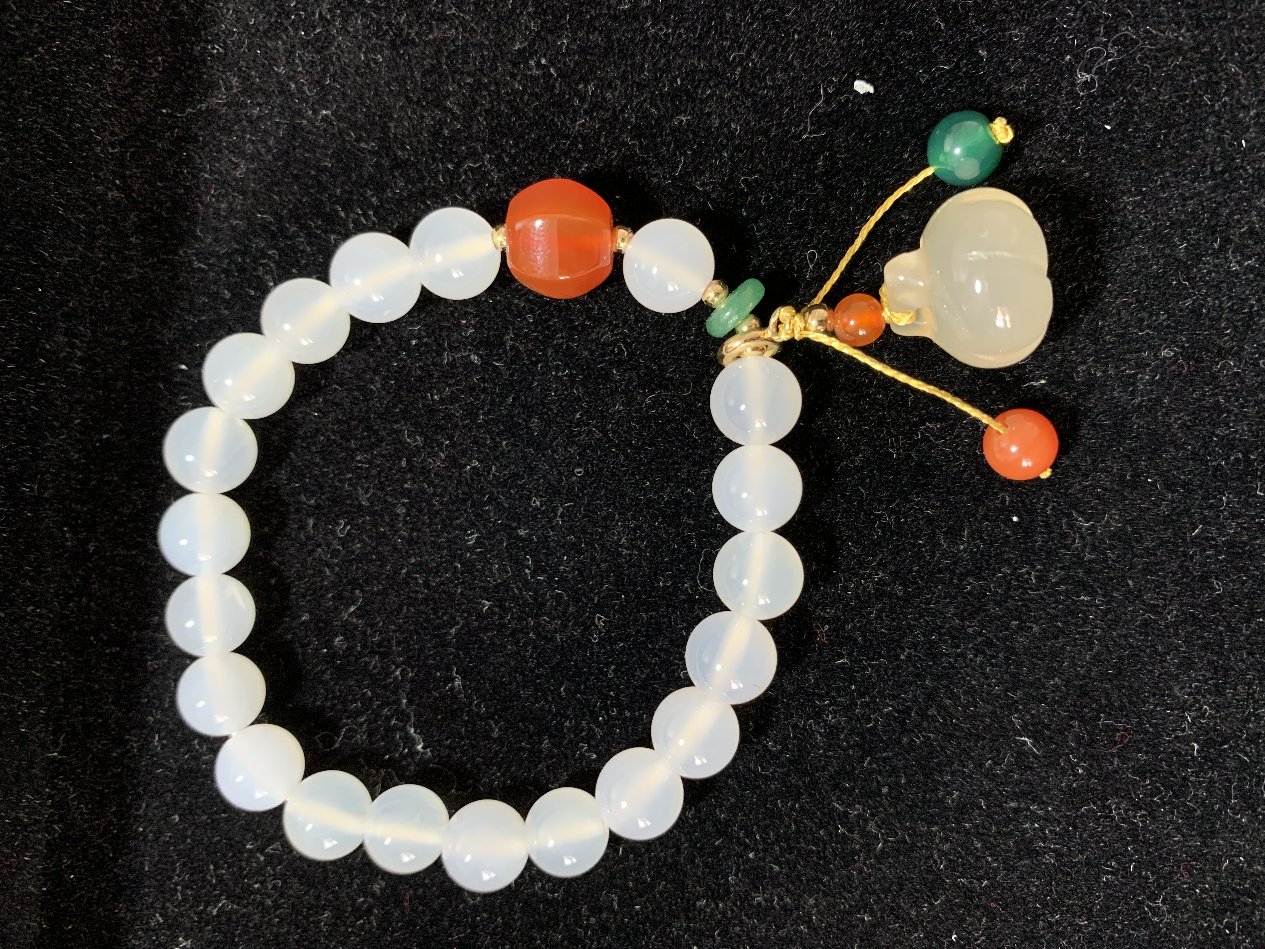 Vòng tay mã não trắng 8mm