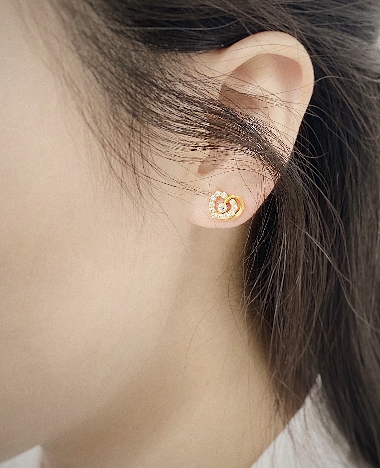 Khuyên tai trái tim đính đá Vàng 16k - Kim Dung Hải Quyên Jewelry