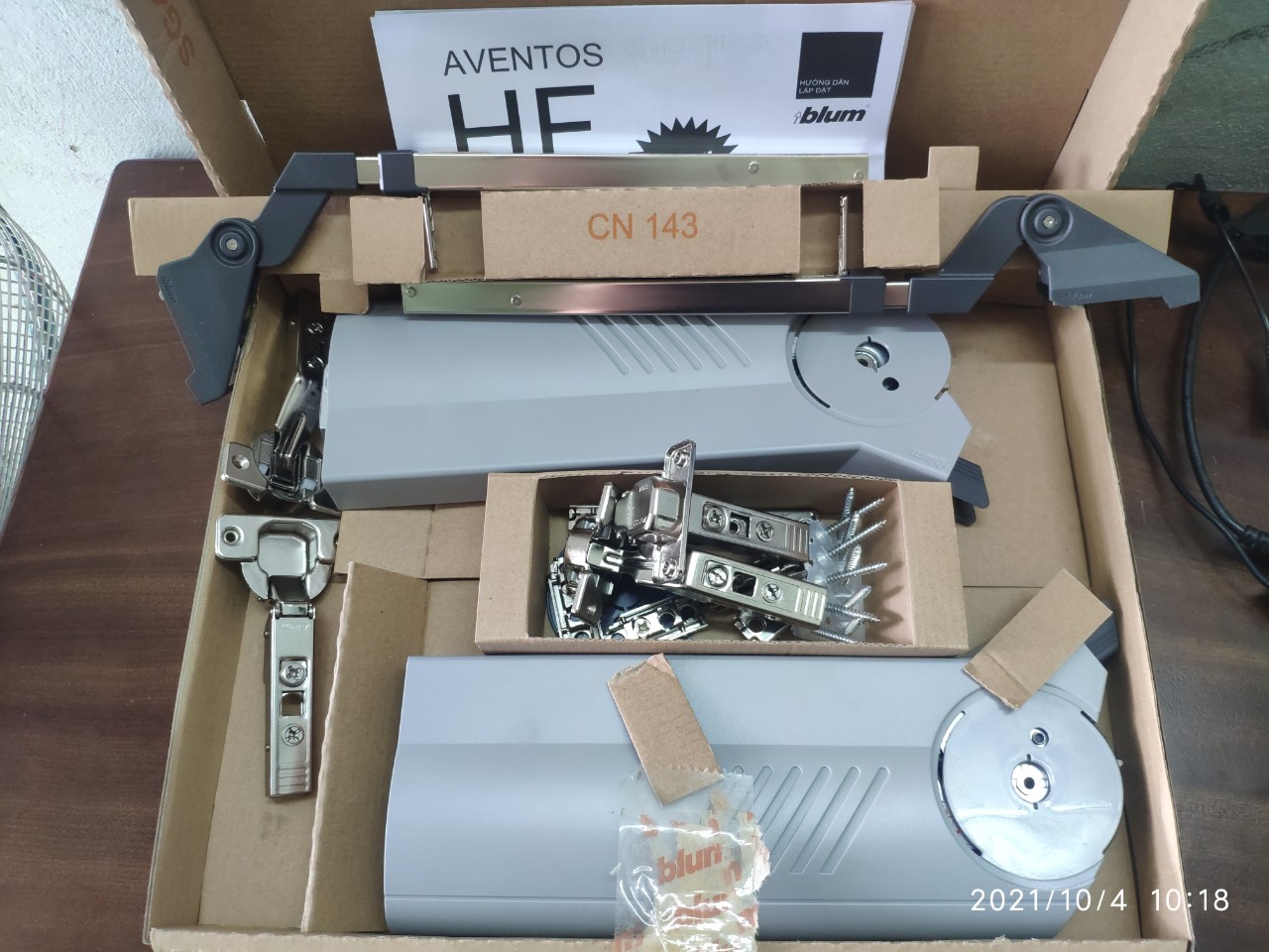 Tay nâng blum f22, tay nâng blum f25
