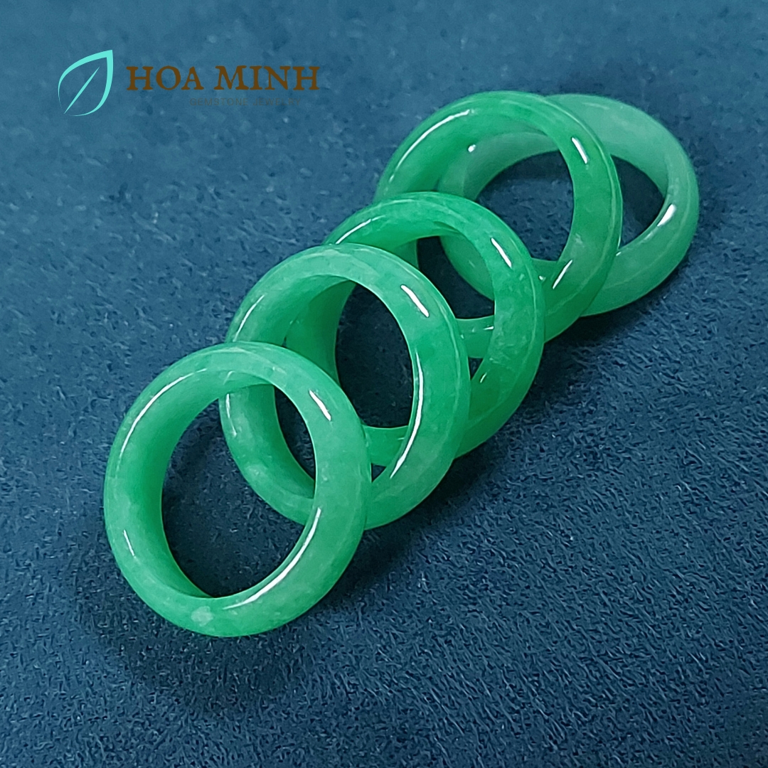 Nhẫn Cẩm Thạch xanh lá size 9 đường kính 19mm dày nhẫn 6.8 li không kén mệnh