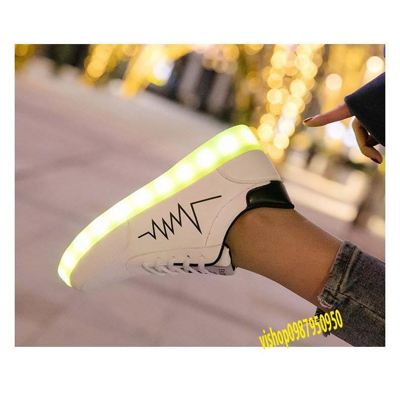 Giày Nhịp Tim Trắng - Giày phát Sáng 7 MÀU