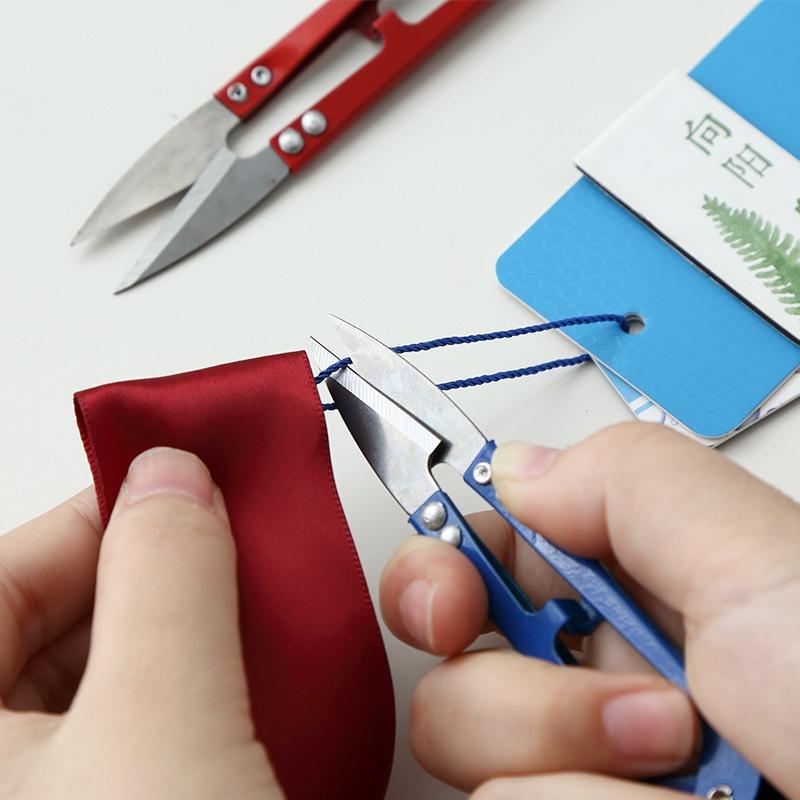 Kéo Cắt Chỉ Cắt Len Dành Cho Nghành May Và Mọi Gia Đình Sắc Bén Bền bỉ Tiện Dụng 130