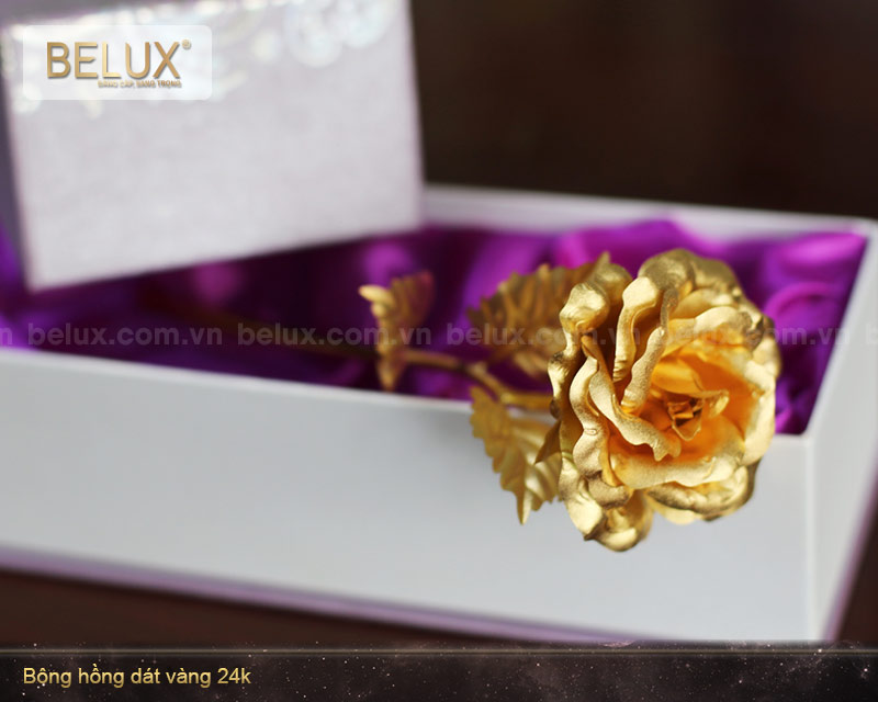 Bông hồng dát vàng 24k - quà tặng cho phái đẹp
