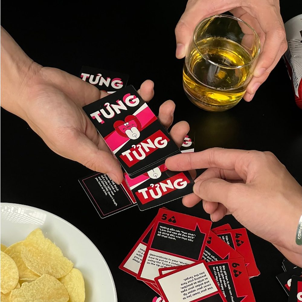 Bộ bài Drinking Game song ngữ Tưng Tửng cho hội bạn, boardgame chơi uống rượu cực vui