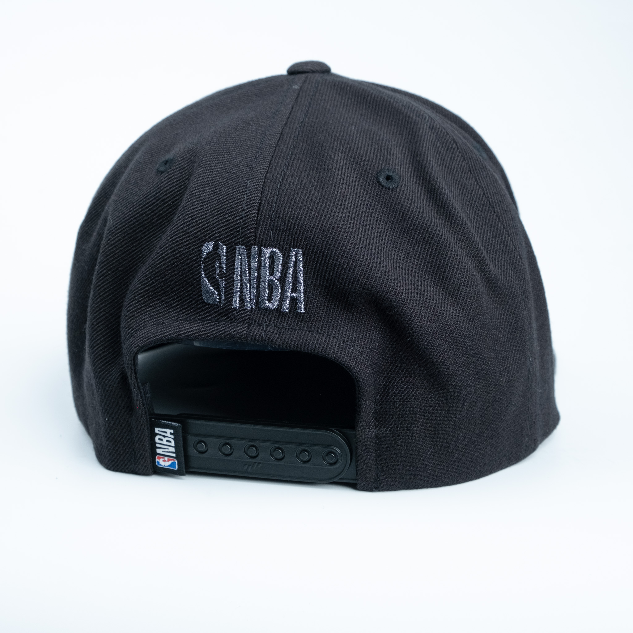 Mũ NBA Holographic Logoman Patch HYFLAT CAP - Nón lưỡi trai thời trang cho nam, nữ, unisex