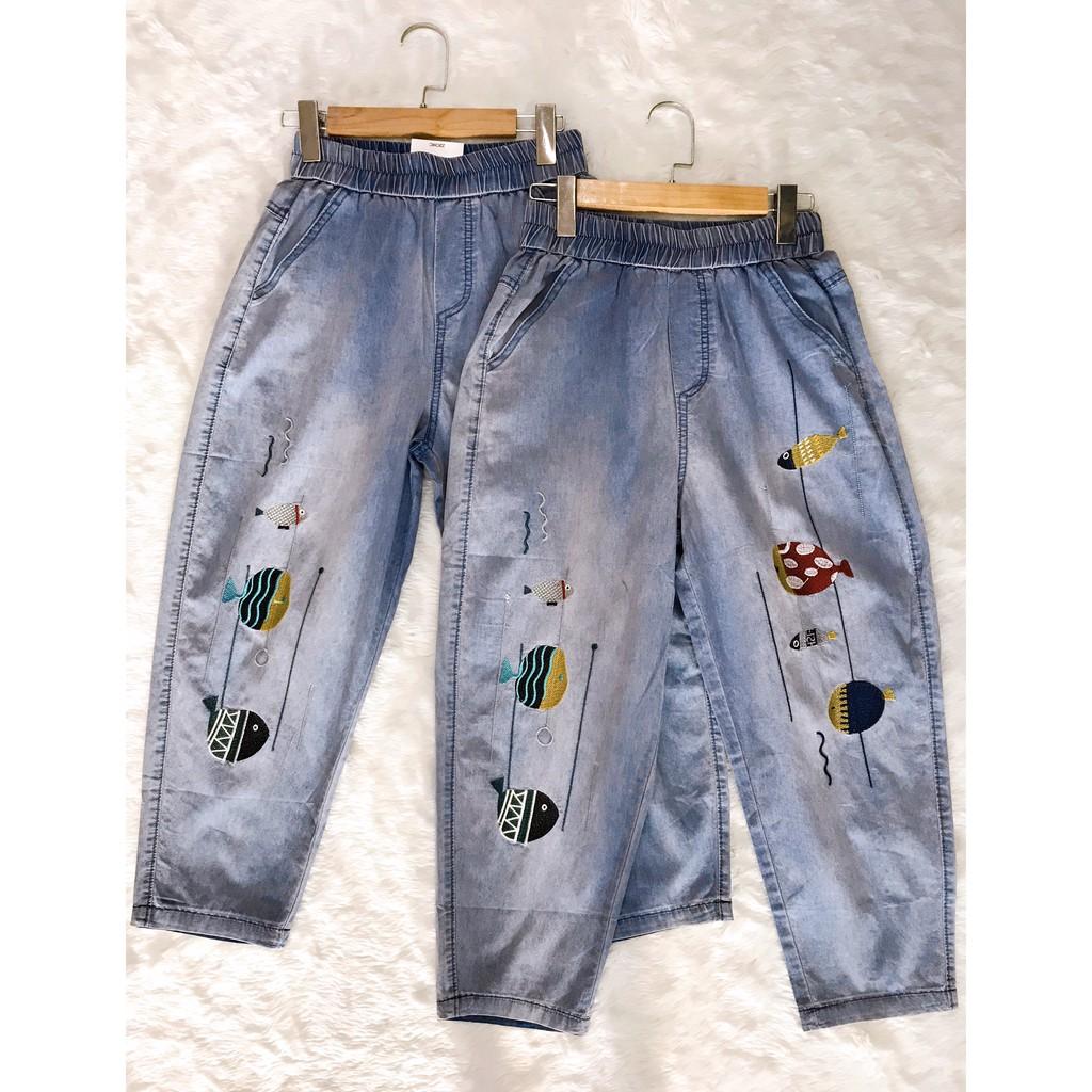 Quần baggy jean nữ thêu họa tiết con cá - 22CHIC