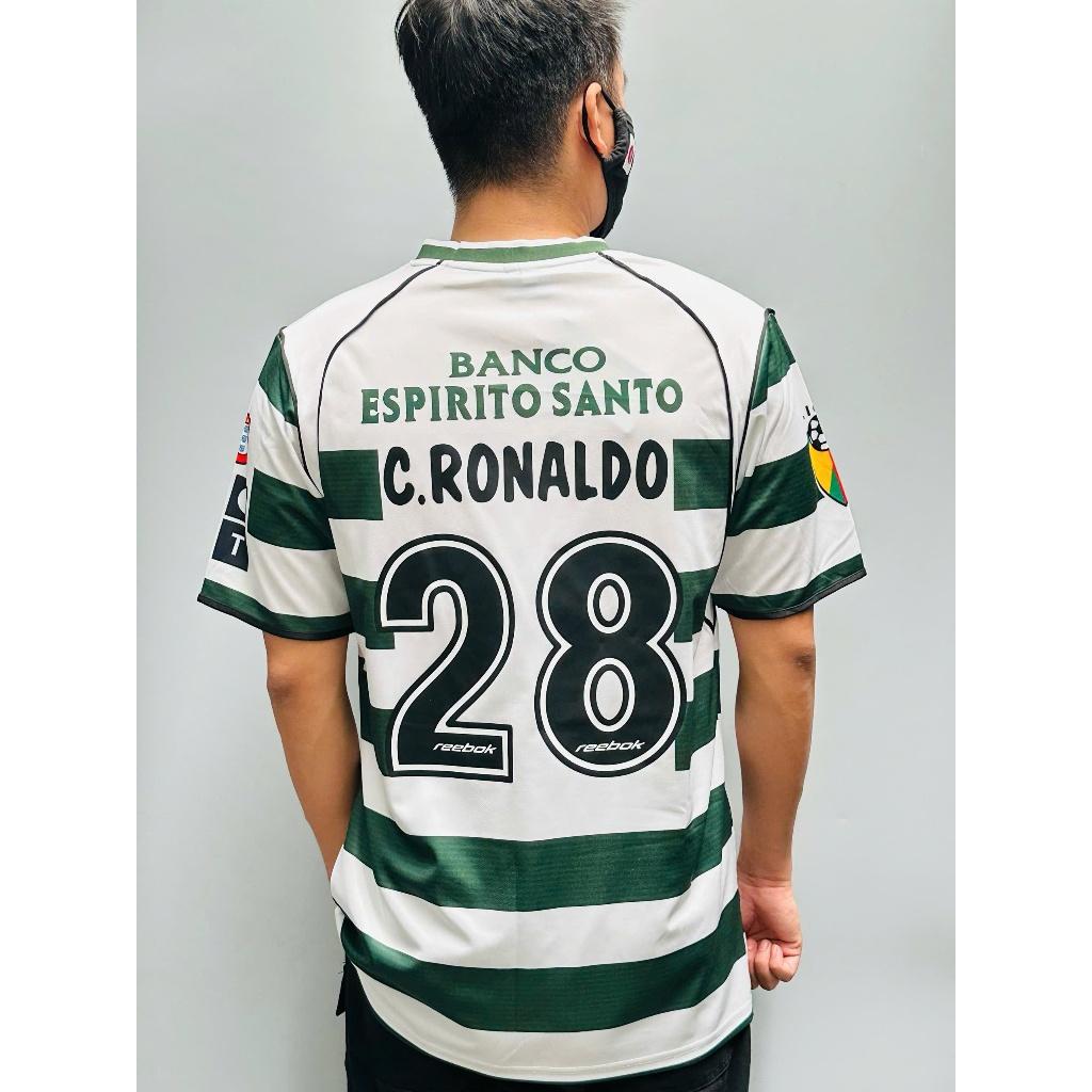 Áo Bóng Đá Retro Sporting Lisbon 2002 - Sân Nhà In Tên Ronaldo Số 28 bản cao cấp vải Cotton Polyester