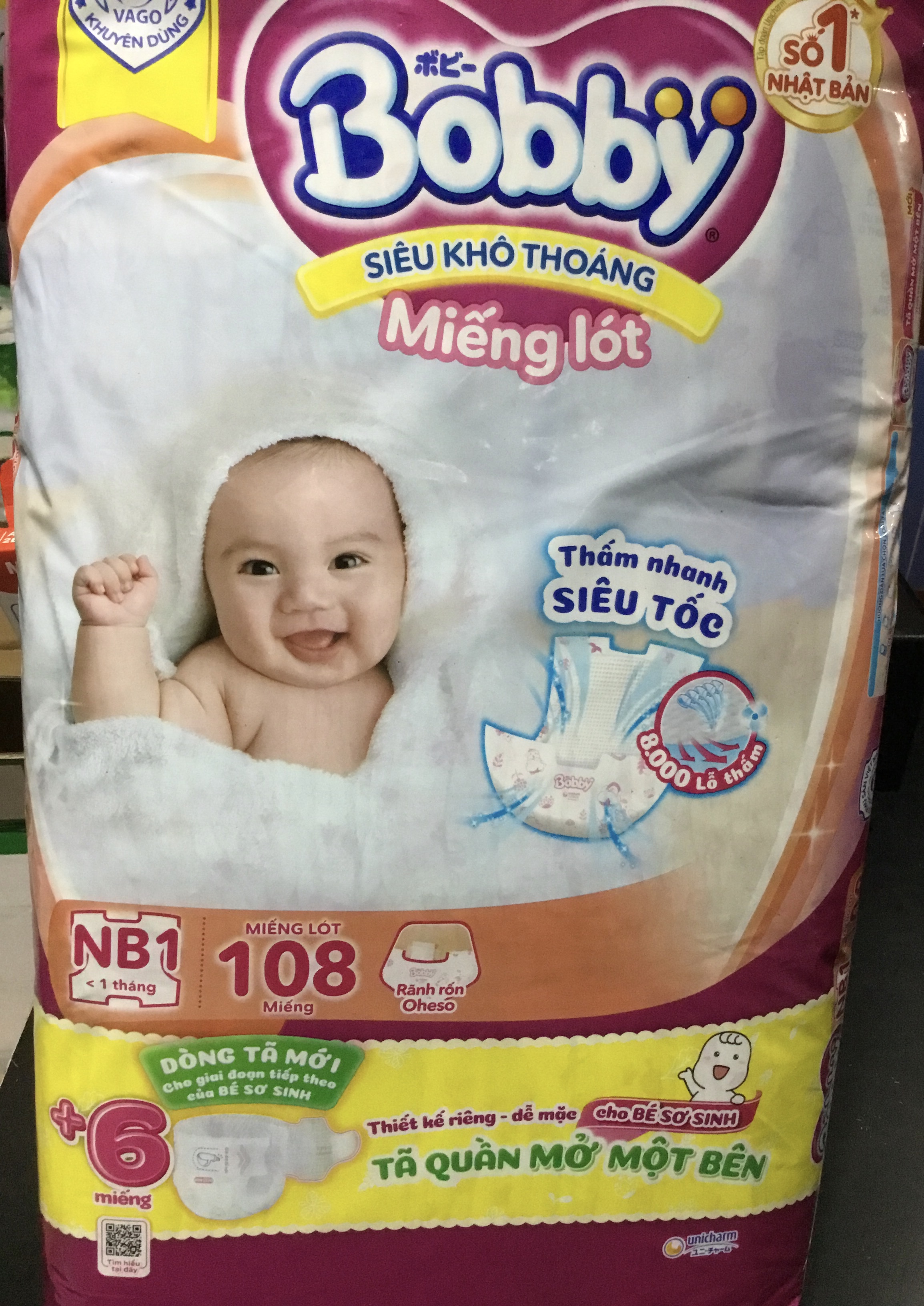 Tặng thêm 6 miếng tã quần bên trong - Miếng Lót Bobby Newborn 1 108 Miếng Êm Mềm Khô Thoáng - Miếng lót sơ sinh Bobby NB1