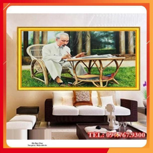 Tranh Đính Đá Bác Hồ Ngồi Ghế Mây 90x60cm - Df422, chưa đính