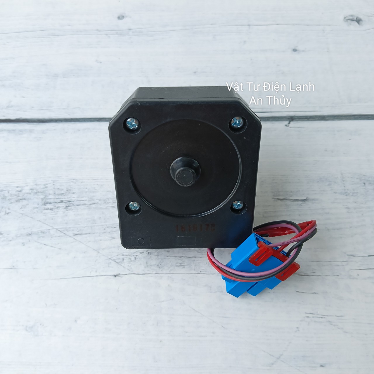 Quạt tủ lạnh sứ LG 13V 3 dây ngắn tem đỏ