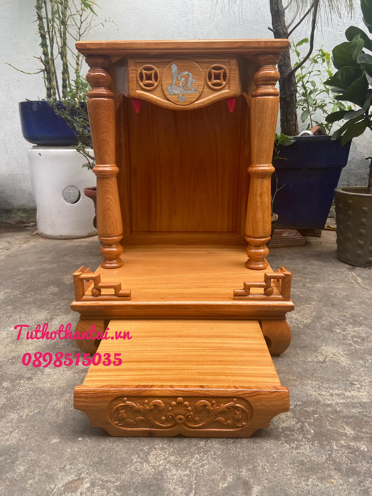 Bàn thờ thần tài ông địa gỗ Gõ Đỏ cột Tròn trơn