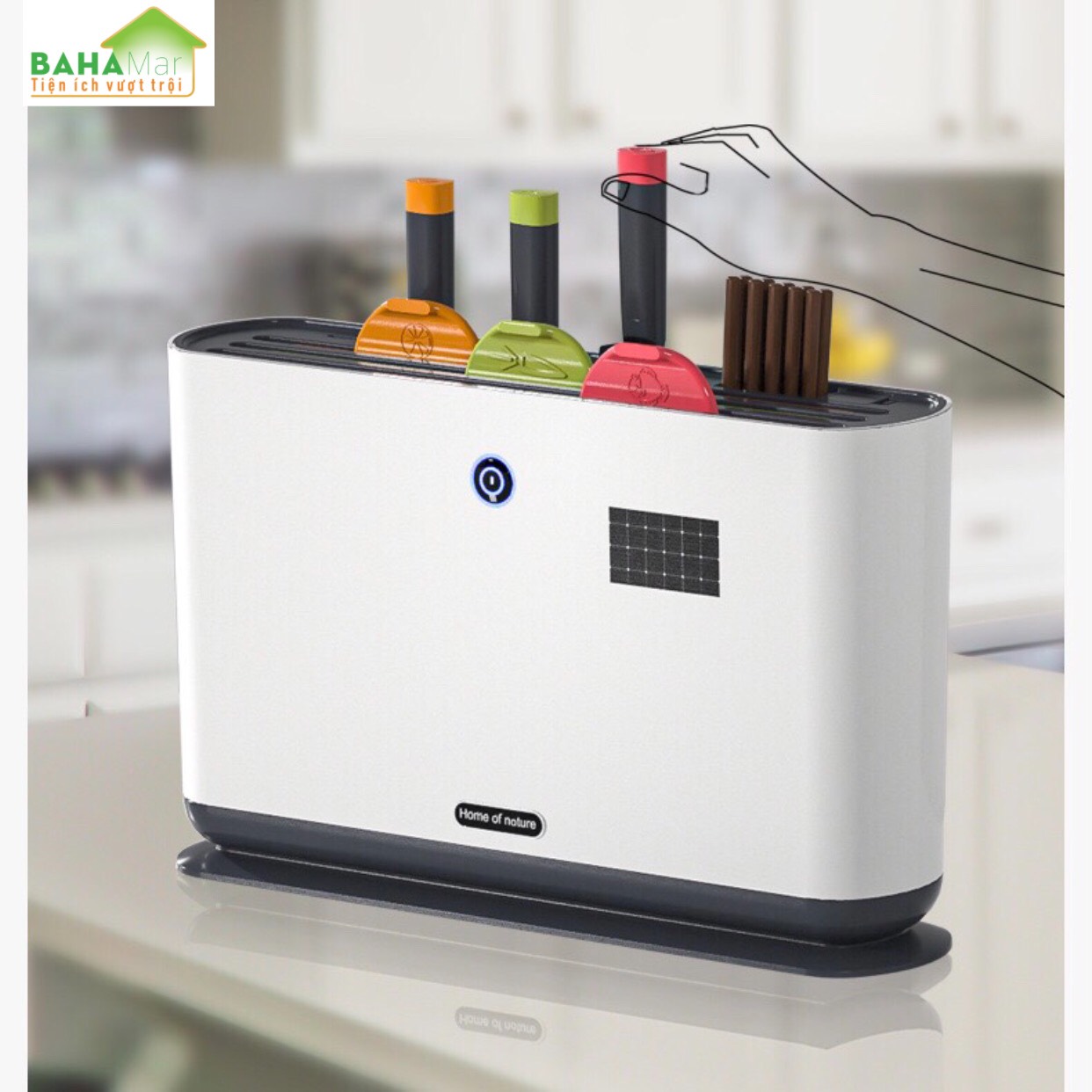 MÁY LÀM KHÔ TIỆT TRÙNG DAO THỚT BẰNG ÁNH SÁNG XANH UV CÓ SẠC NĂNG LƯỢNG MẶT TRỜI "BAHAMAR" Có sạc năng lượng ánh sáng, có hệ thống khử trùng bằng ánh sáng xanh, làm khô bằng không khí