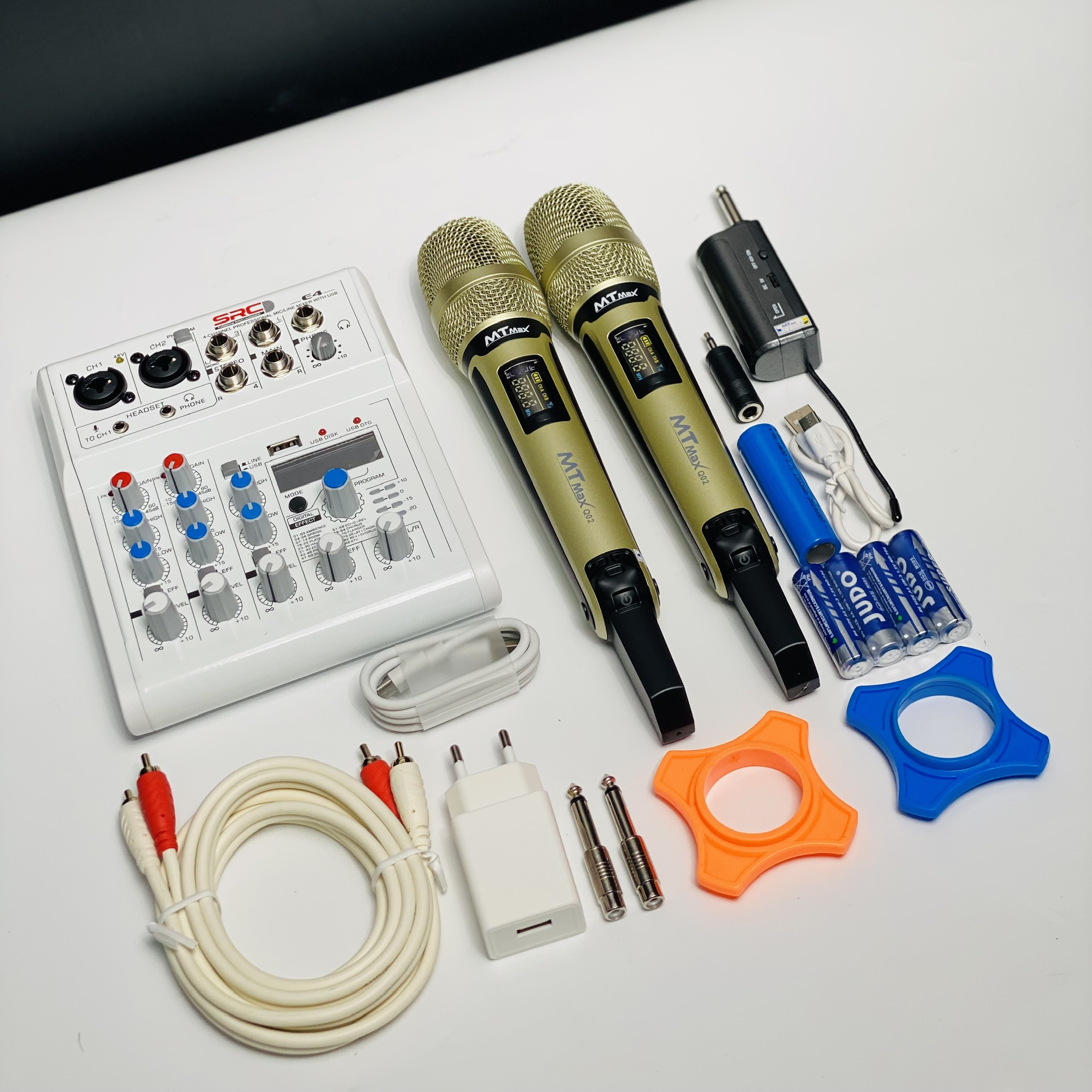 Combo Mixer Thu Âm Livestream Karaoke Mixer E4 và Micro Q02 Chính Hãng Giá Tốt -  Bảo Hành 12 Tháng Hàng Chính Hãng