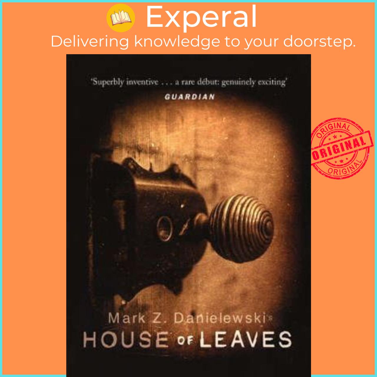 Sách - House Of Leaves by Mark Z. Danielewski (US edition, paperback)