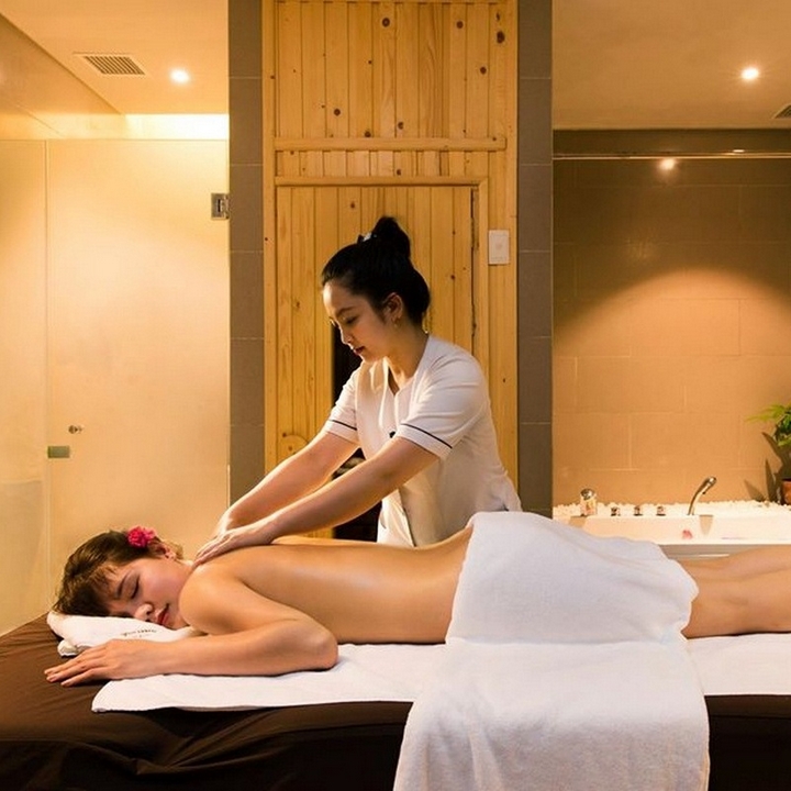 Terracotta Hotel & Resort 4* Đà Lạt - Buffet Sáng, Hồ Bơi, Xe Đưa Đón Trung Tâm, Nằm Bên Hồ Tuyền Lâm Thơ Mộng