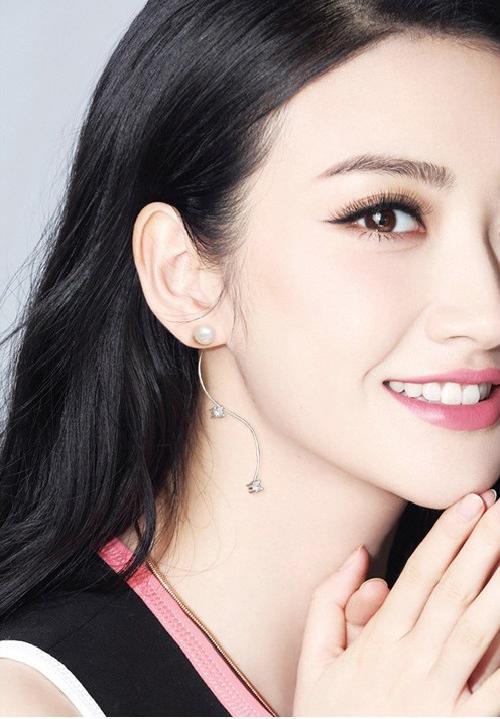 Bông tai châu đính đá gợn sóng