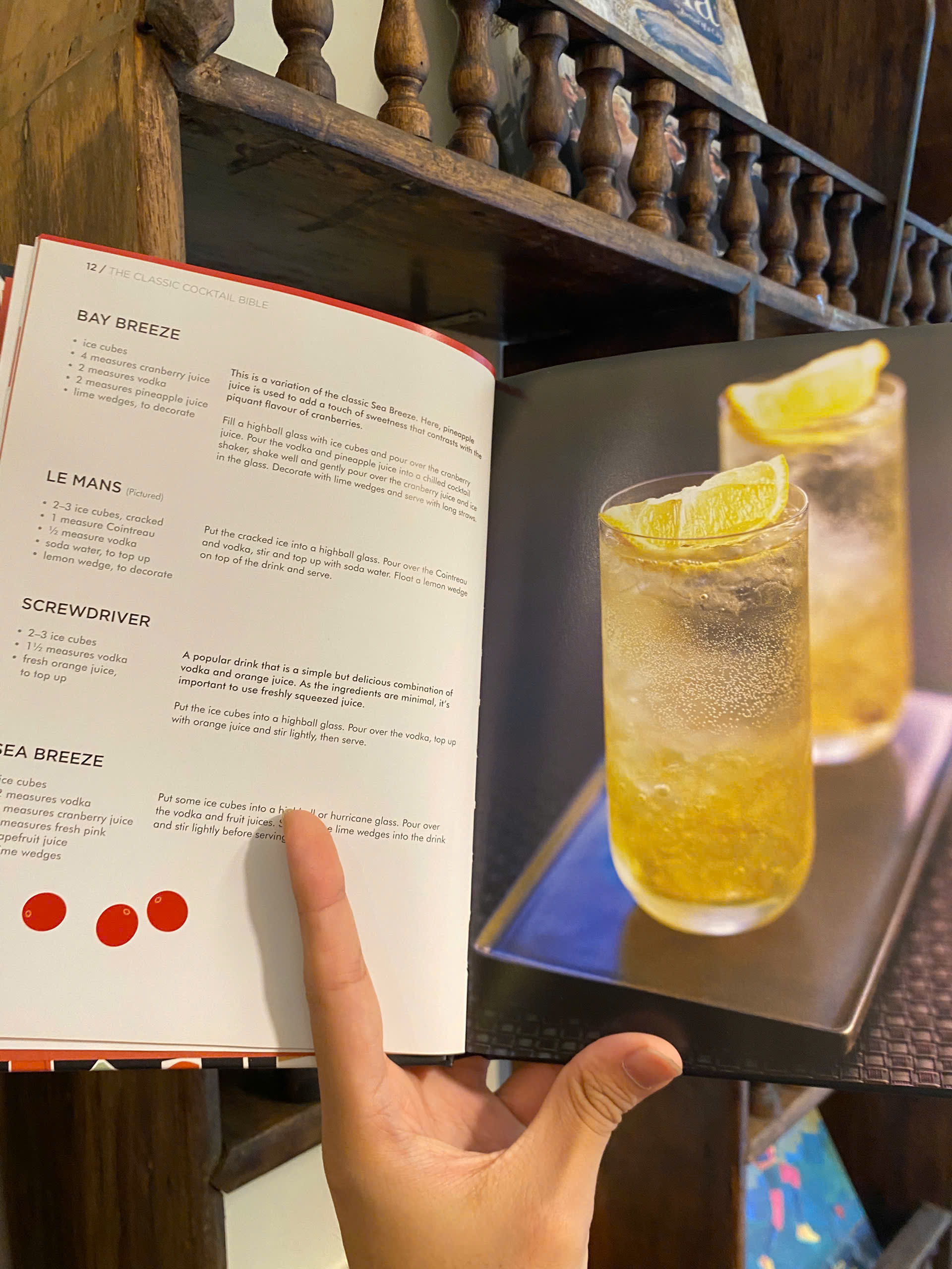 Sách - The Classic Cocktail Bible by William Reavell | Food and Drink Cookbook Recipe English