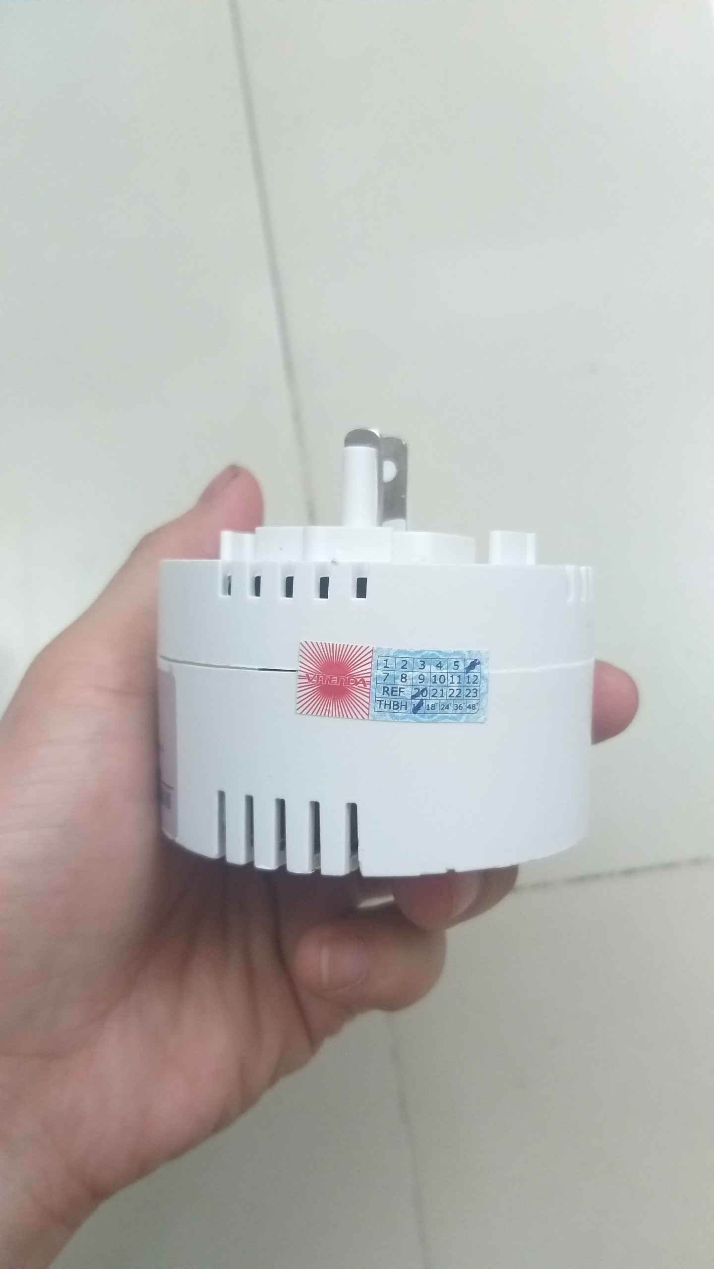 Bộ đổi nguồn điện 220V sang 110V 80W