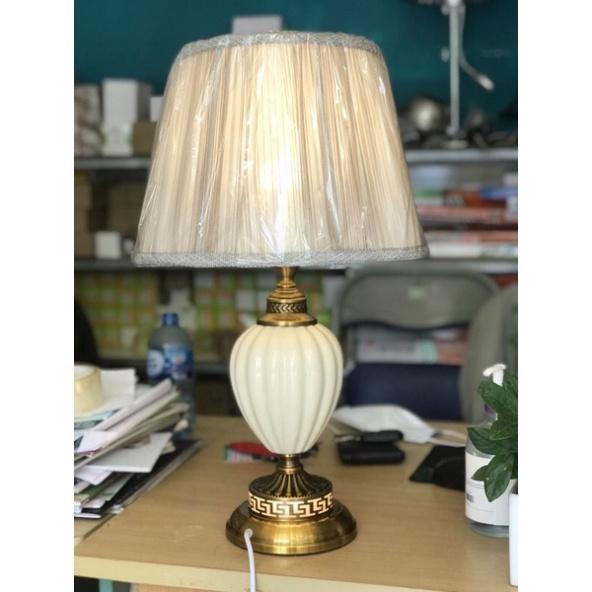 Đèn bàn gốm sứ, đèn để bàn HQ