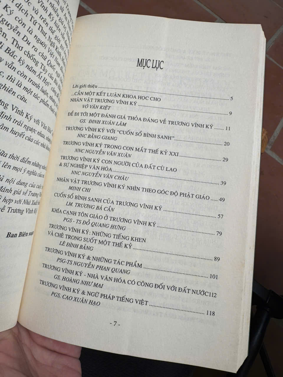 THẾ KỶ XXI NHÌN VỀ TRƯƠNG VĨNH KÝ - NHIỀU TÁC GIẢ - NXB HỒNG ĐỨC