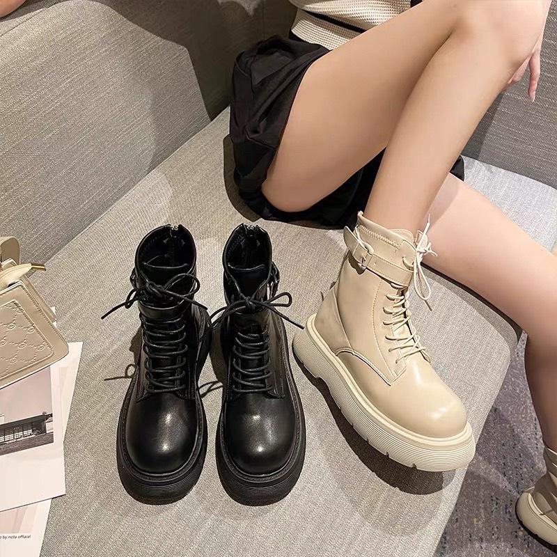 Giày nữ,Bốt nữ đế bánh mì khuy vuông khóa sau siêu đep