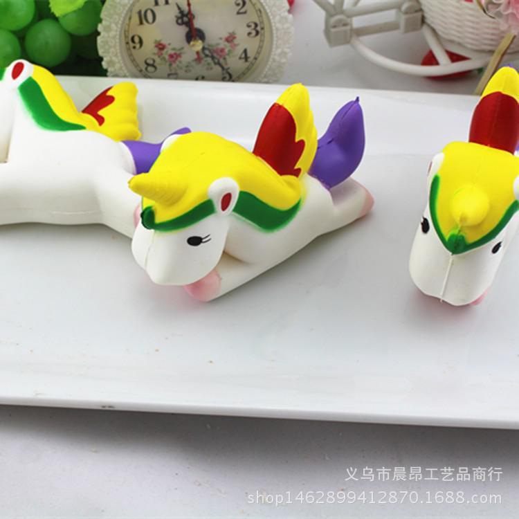 SquiShy NGỰA BAY BAY Siêu rẻ