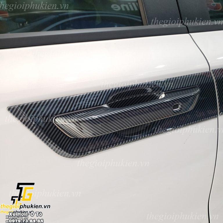 Ốp hõm cửa xe Kia Carnival 2022 nhựa ABS vân Carbon cao cấp