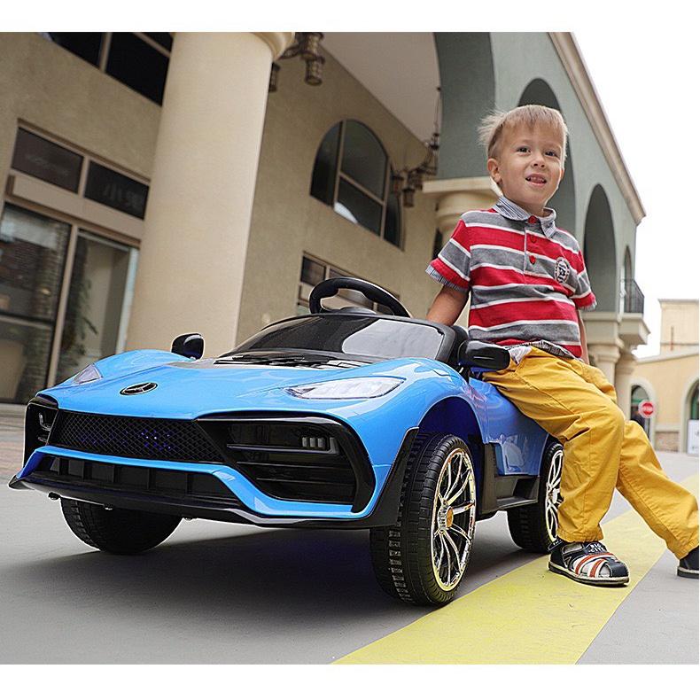 Ô tô xe điện đồ chơi MERCEDES 5588 cho bé 2 động cơ tự lái và điều khiển từ xa (Đỏ-Trắng-Xanh-Tím-Vàng)