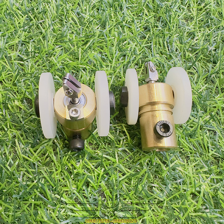 Ụ Đồng Có Bánh Xe Gắn Dao Cắt Kính Quay CNC