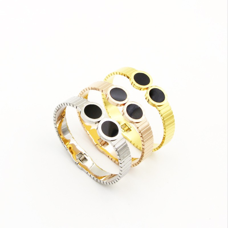 Vòng Tay Nữ 2 Hình Tròn Titan Ko Đen TT 3528