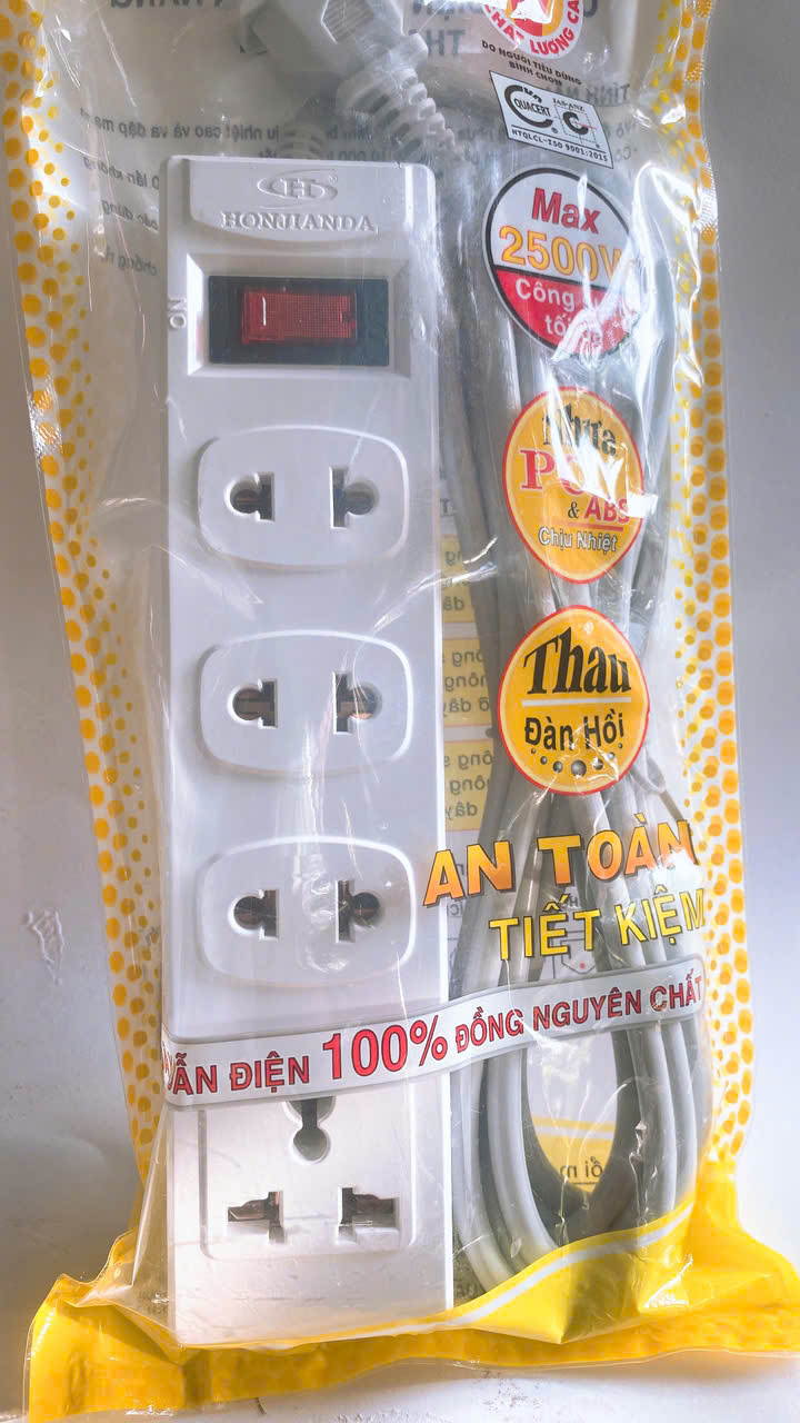 Ổ Cắm Điện Chịu Nhiệt Đa Năng 4 Ổ Cắm Dây Nguồn 3m HJD 0114R