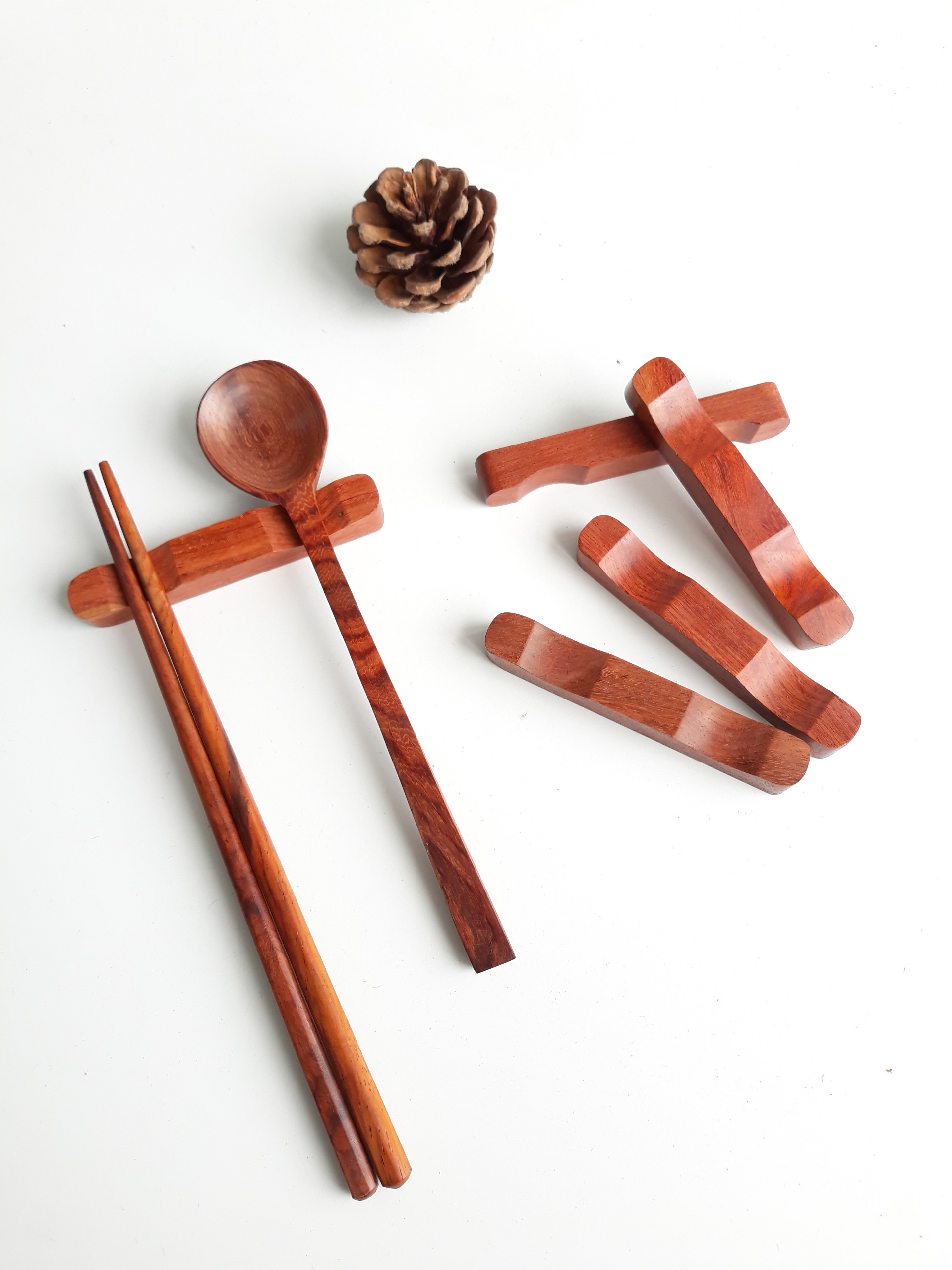 Thìa, muỗng gỗ cán dài miệng tròn 19.5 x 4 cm