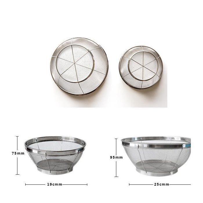 Rổ tròn đáy sâu inox Echo Metal, thiết kế các lỗ thoát nước thông thoáng, không đọng nước giúp bạn thoải mái đựng rau, củ, trái cây sau khi rửa - nội địa Nhật Bản