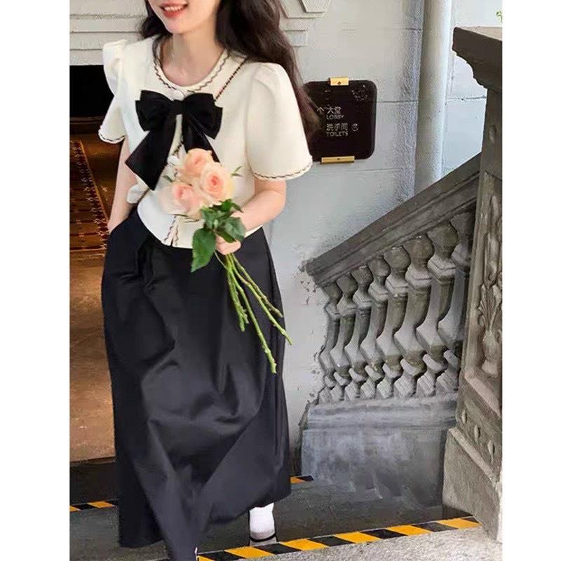 Sét áo croptop chạy viền đính nơ kèm chân váy xòe dài xinh xắn