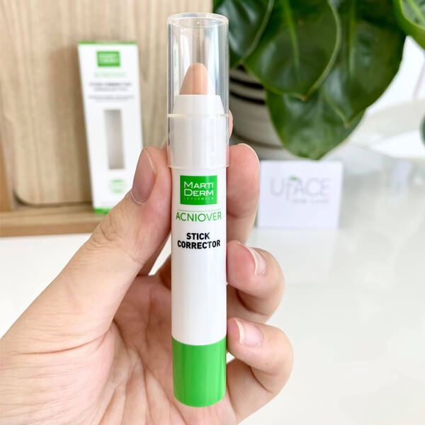 Bút che khuyết điểm giảm mụn – Martiderm – Acniover Stick Corrector