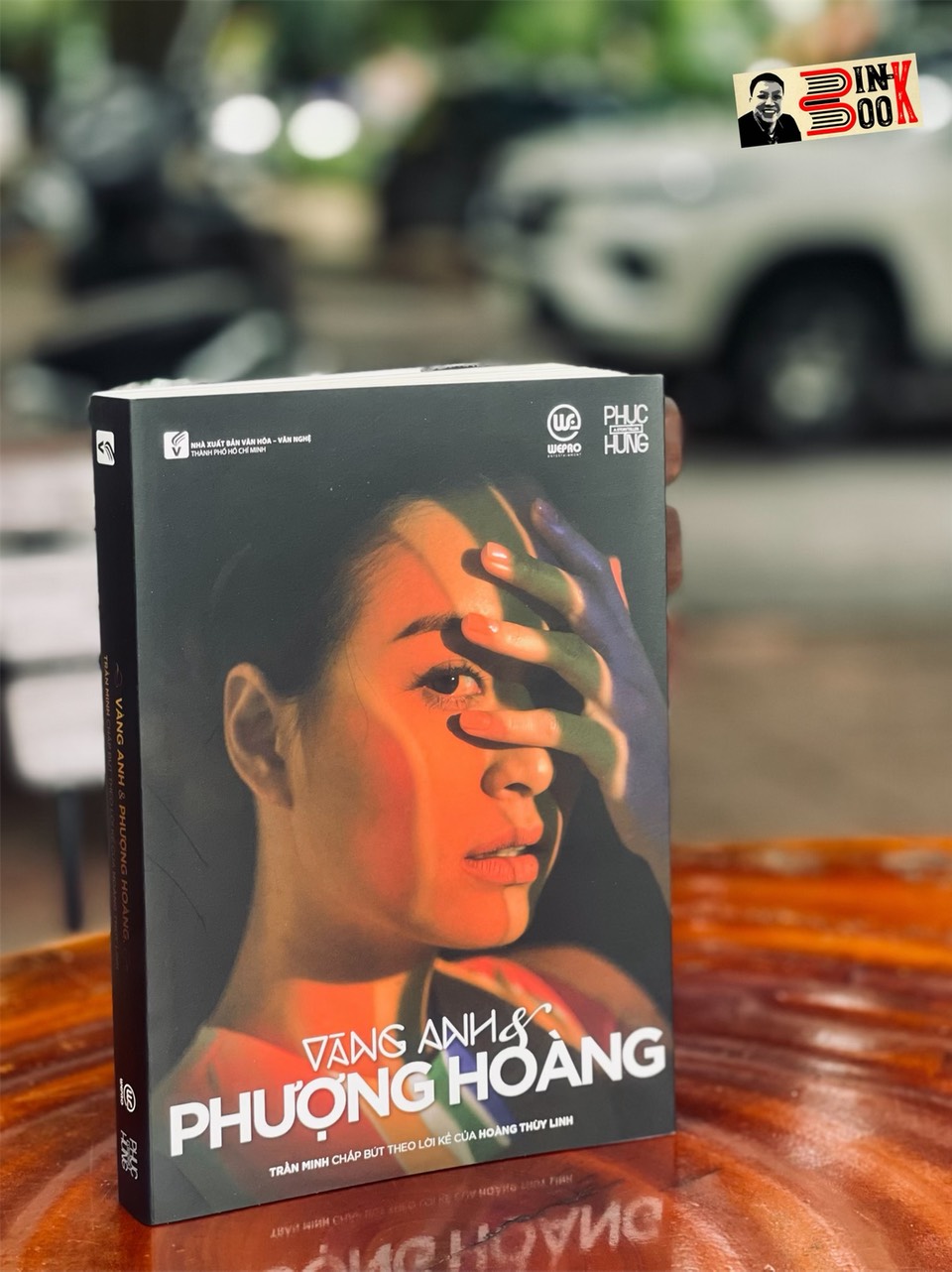 [Bìa mềm]  Hoàng Thùy Linh - Vàng Anh Và Phượng Hoàng - Công ty TNHH Sách Phục Hưng