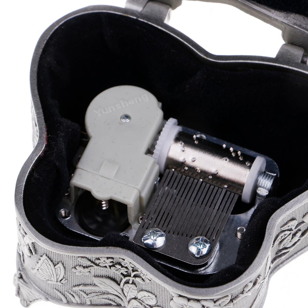 Embossed Antique Wing Up Music Boxes Butterfly Shaped Alloy Music Box Crafts