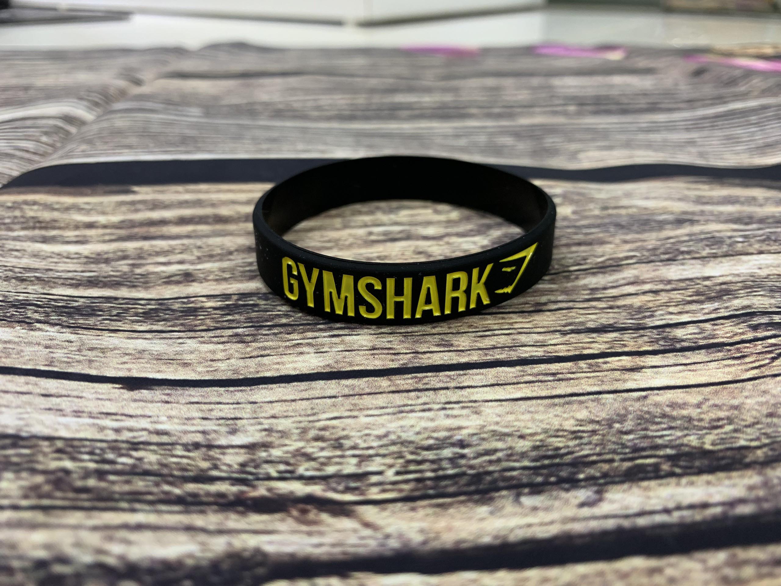 Vòng tay cao su GYMSHARK bản cỡ nhỡ, phiên bản mới, thiết kế chữ in hoa nổi bật