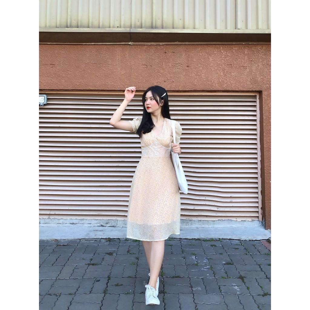 ĐẦM HOA NHÍ VÀNG CỔ TIM PHỐI CƯỜM TAY LỠ DÁNG XÒE-hình thật shop chụp