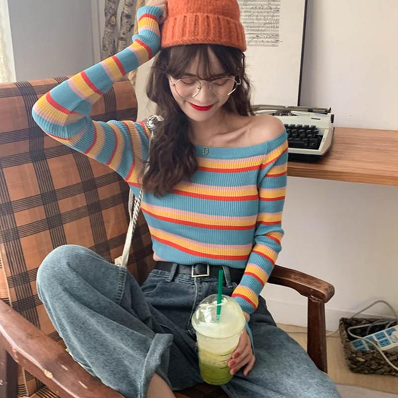 Áo thun dài tay dáng ôm họa tiết sọc ngang