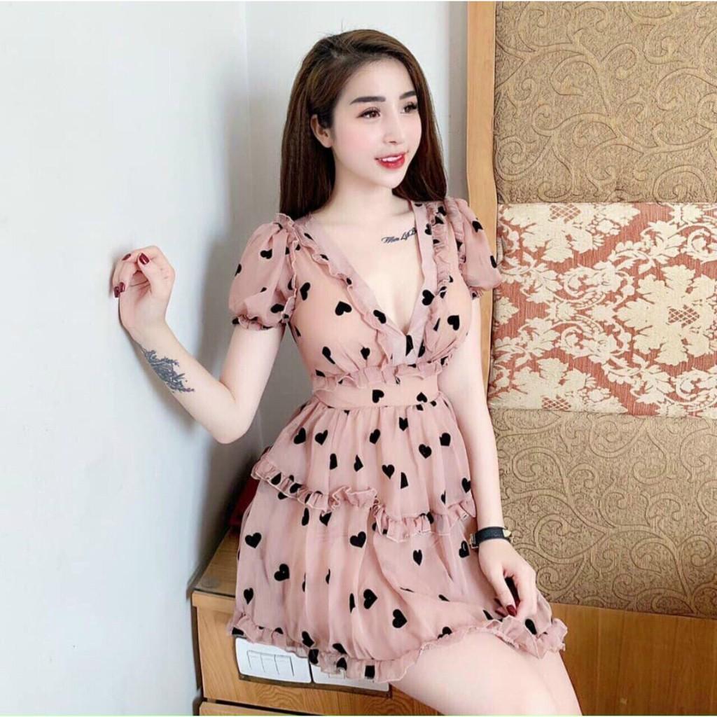 Đầm xòe họa tiết trái tim nhún bèo, cổ xẻ chữ V, tay phồng siêu xinh