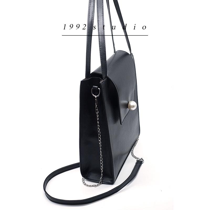 Túi xách nữ/ 1992 s t u d i o/ RELICA BAG/ túi xách nữ đeo vai, đeo chéo, size lớn, màu đen, không đựng vừa laptop