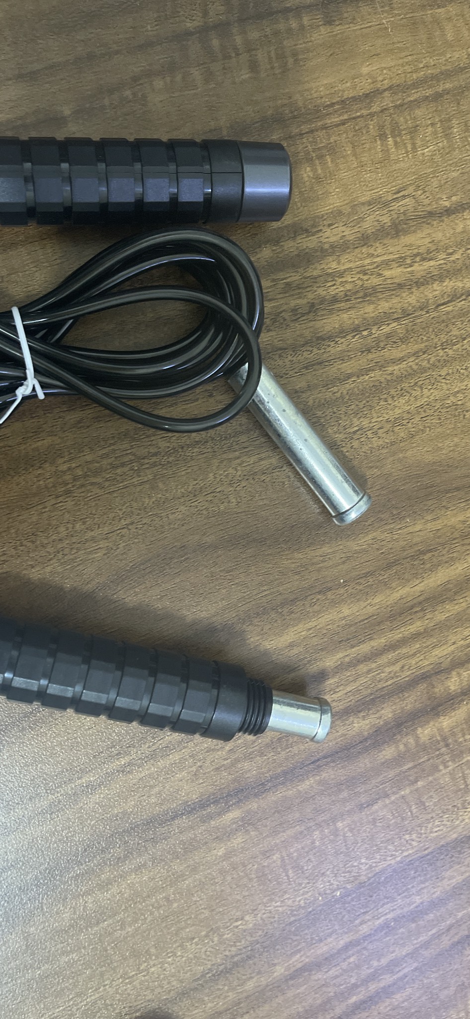 Tạ sắt dây nhảy Rhino D101, gắn kèm dây nhảy nặng hơn hàng chính hãng