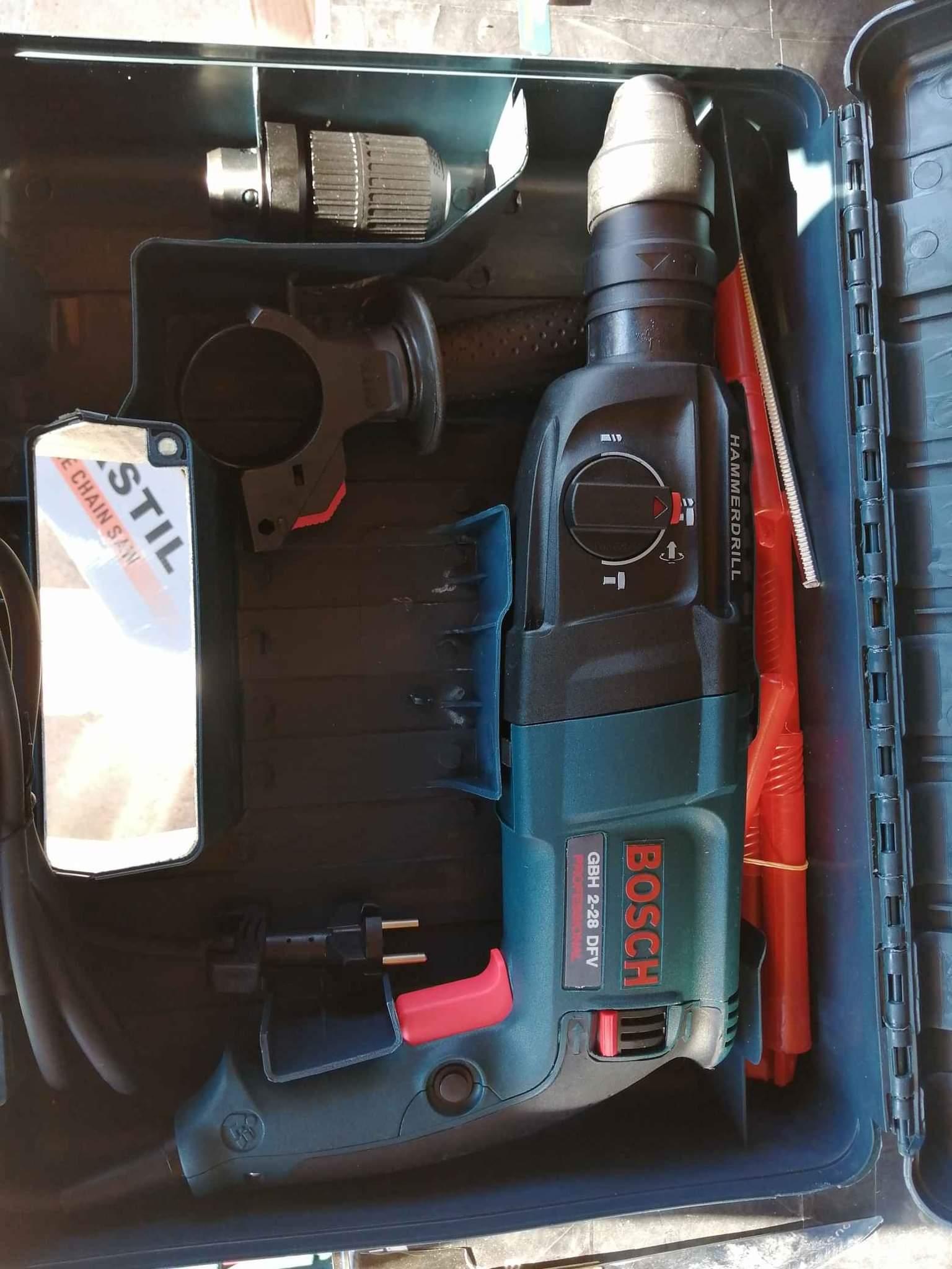 MÁY KHOAN BÚA 820W 3,2J BOSCH GBH 2-28 DFV - HÀNG CHÍNH HÃNG