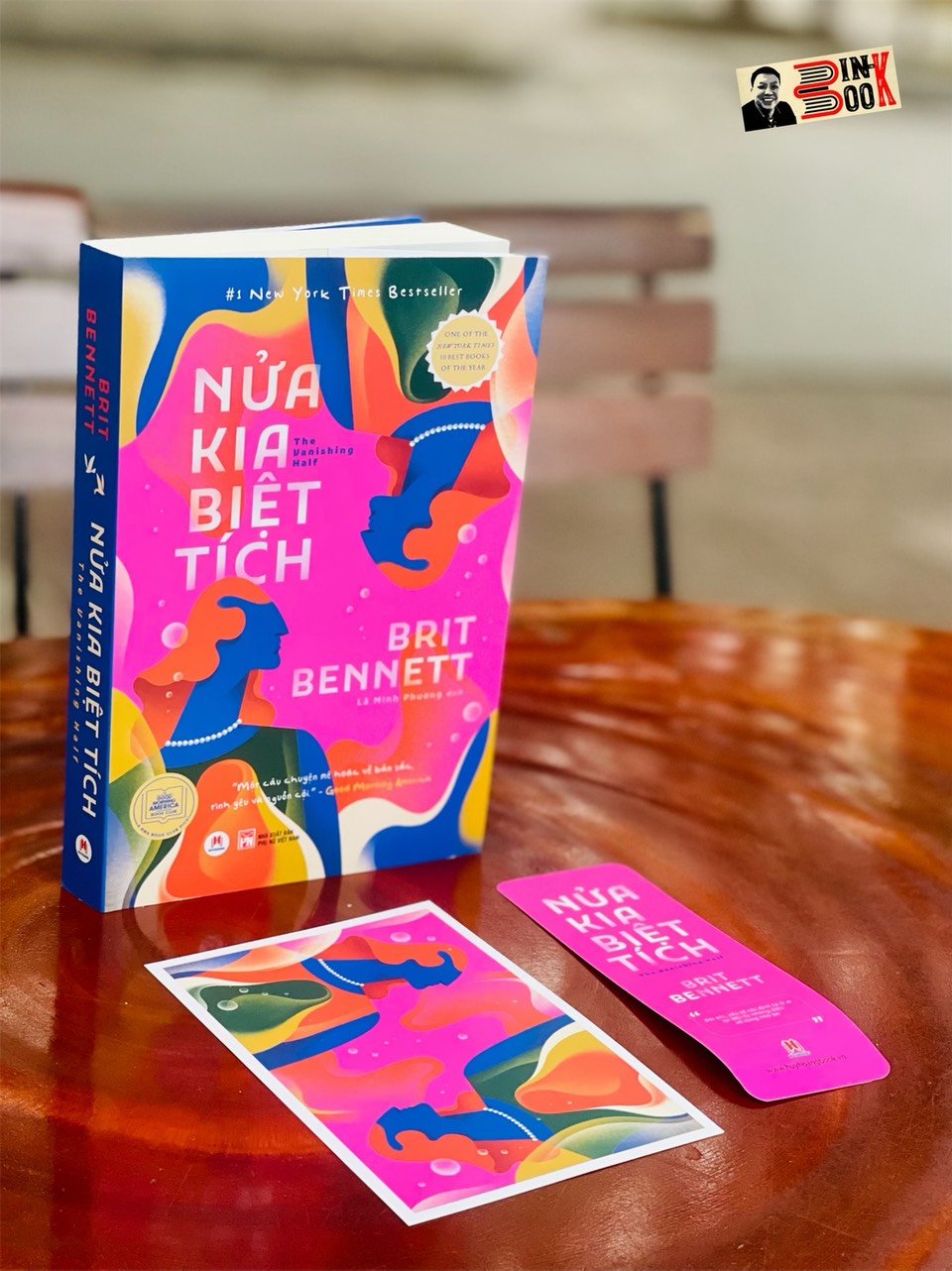 Hình ảnh [New York Times Bestseller] NỬA KIA BIỆT TÍCH – Brit Bennet - Huyhoangbooks